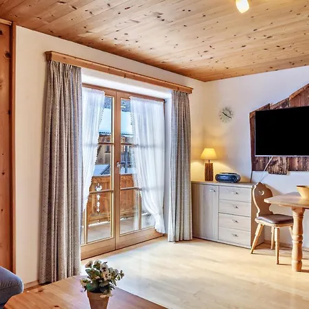 Ferienwohnung Edelweiß Apartment *